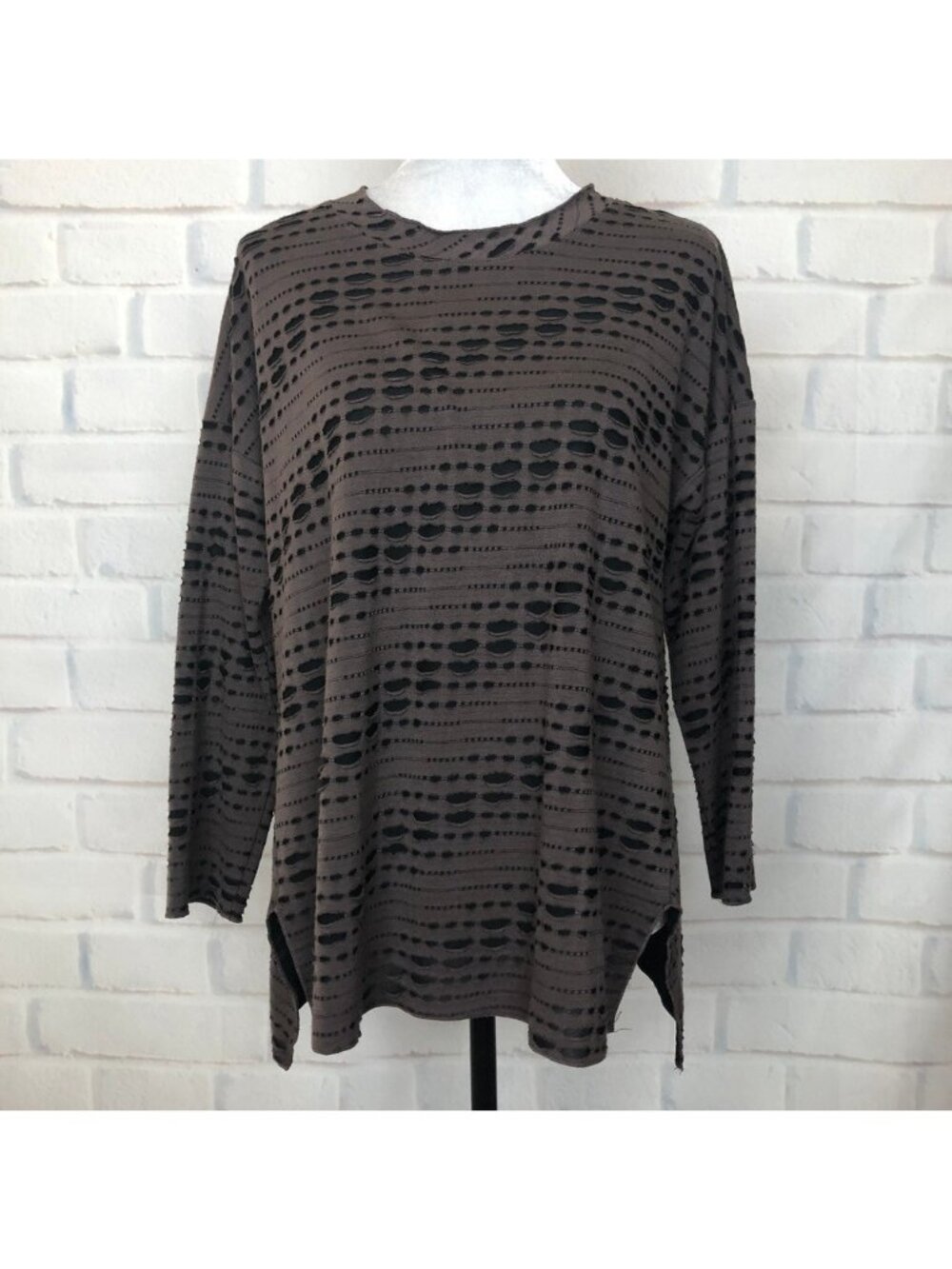 Comfy USA Brown Cut-Out Top Size S